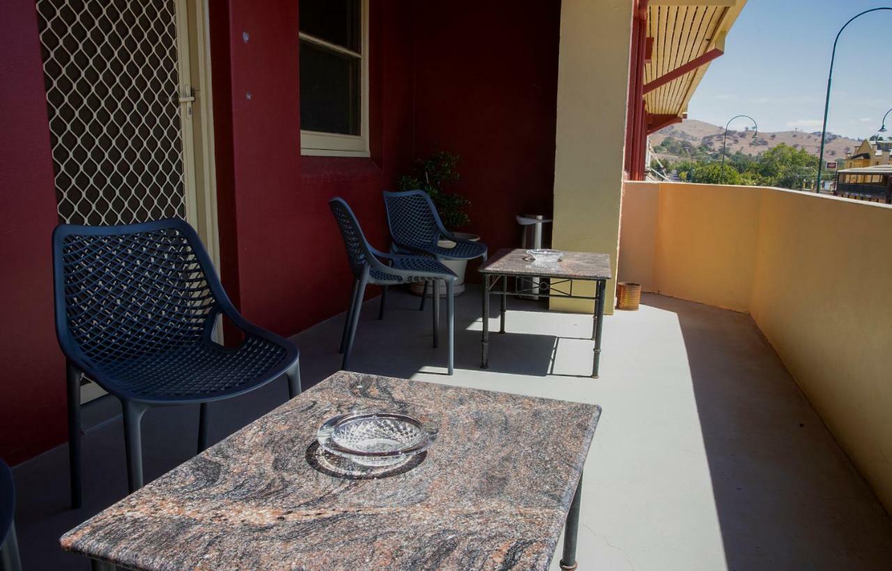 Criterion Hotel Gundagai Esterno foto